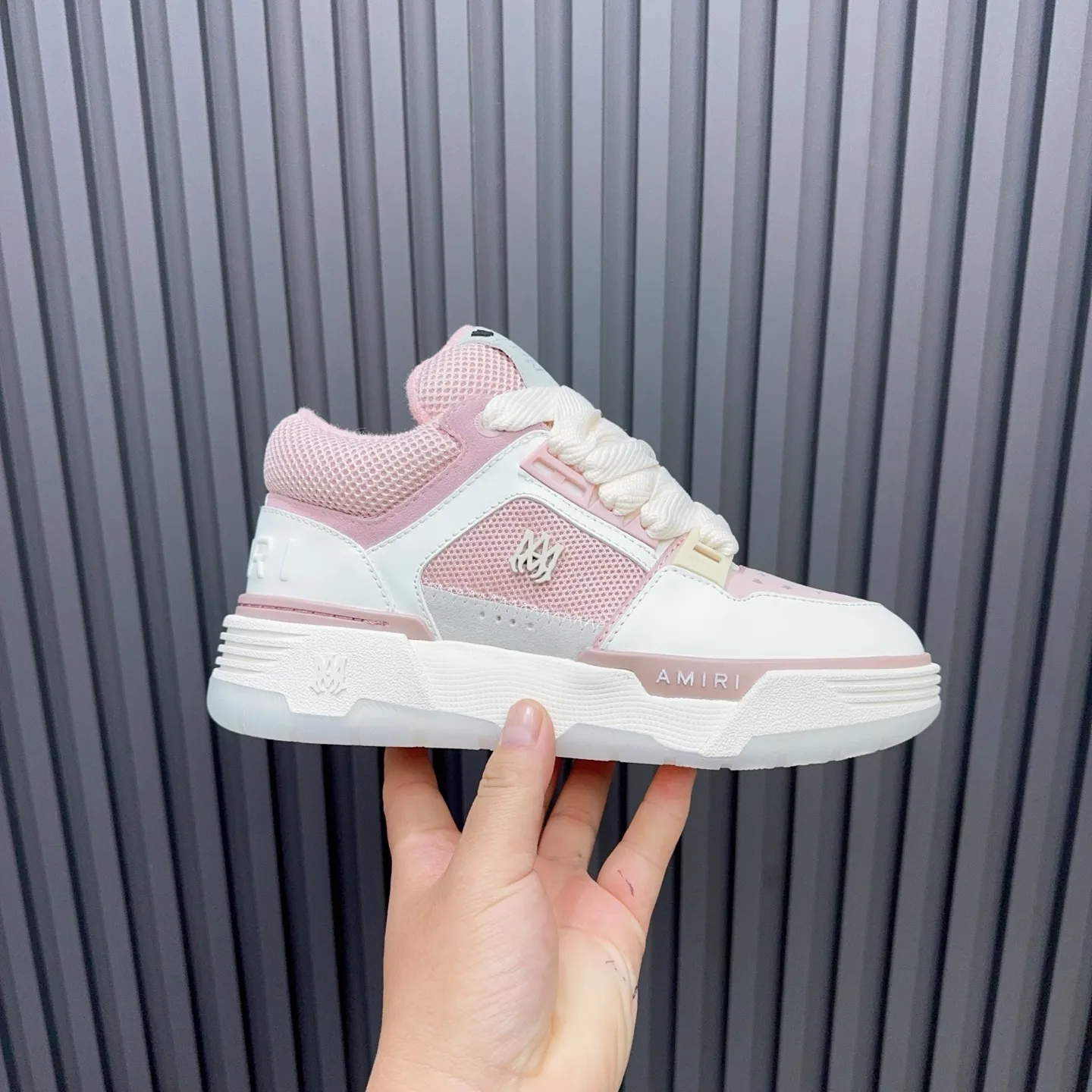 Men's shoes 💰660💰 AMIRI AMIRI trendy brand hot sale 🔥 Available all year round, couples 💑 Official website synchronization Imported fabrics 1⃣️ vs 1⃣️ replica, original factory special original sole, 35-45 (45. non-refundable)